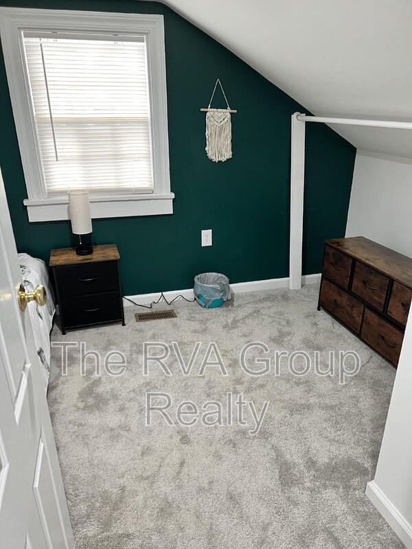 Building Photo - 2517 Haden Ave