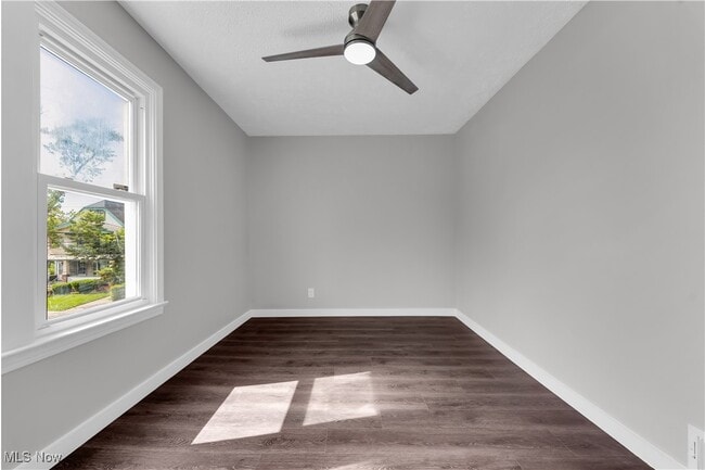 Building Photo - 17308 Grovewood Ave