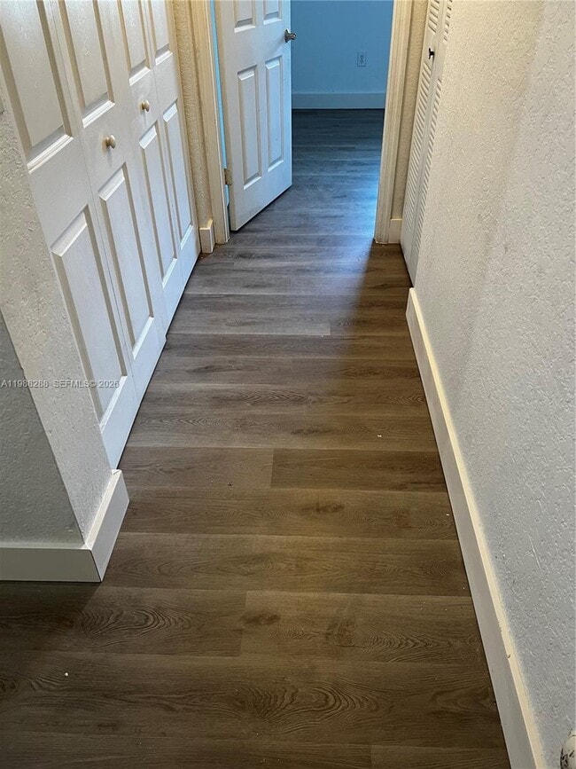 Building Photo - 5610 NW 114th Pl