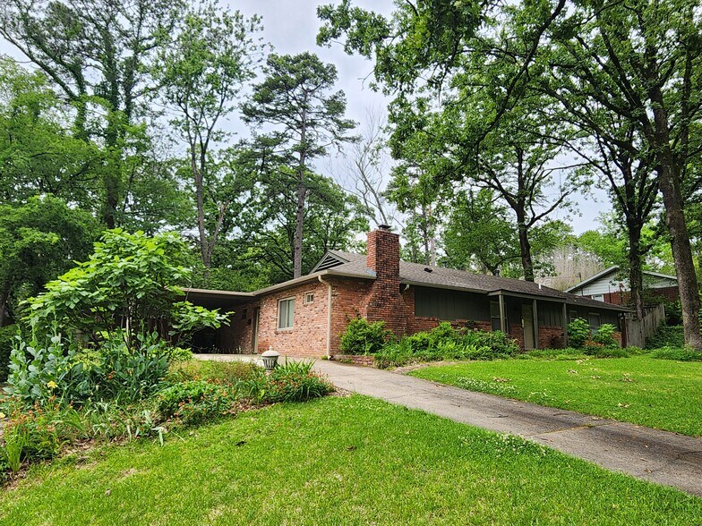 Street View - 506 Shamrock Dr