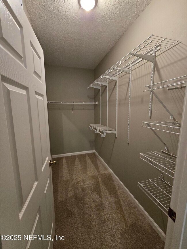 Building Photo - 575 Oakleaf Plantation Pkwy