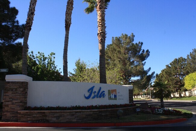 Building Photo - Cute & Cozy Condo Close to UNLV