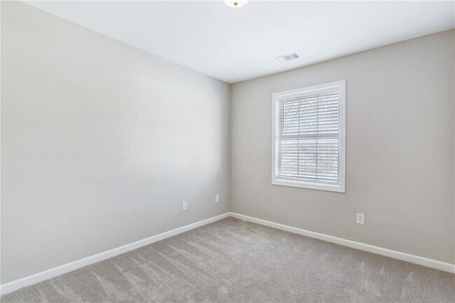Building Photo - 3226 Liberty Commons Dr NW