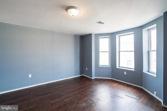 Building Photo - 1833 S 22nd St