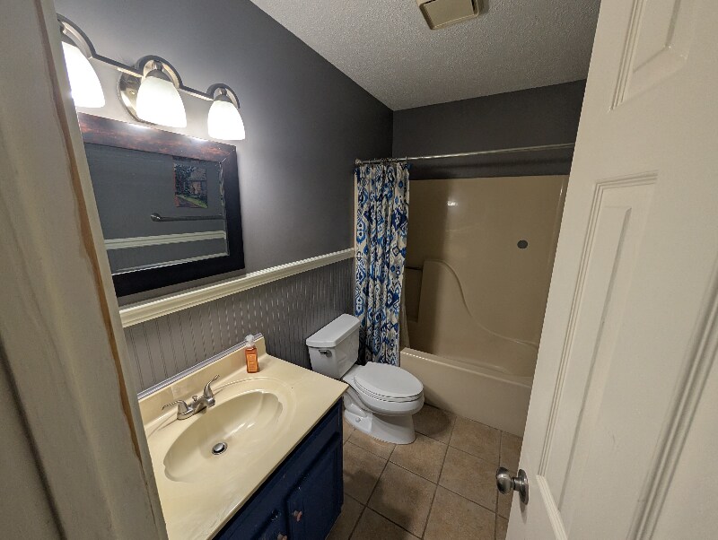 Building Photo - 140 Ridgeview Dr