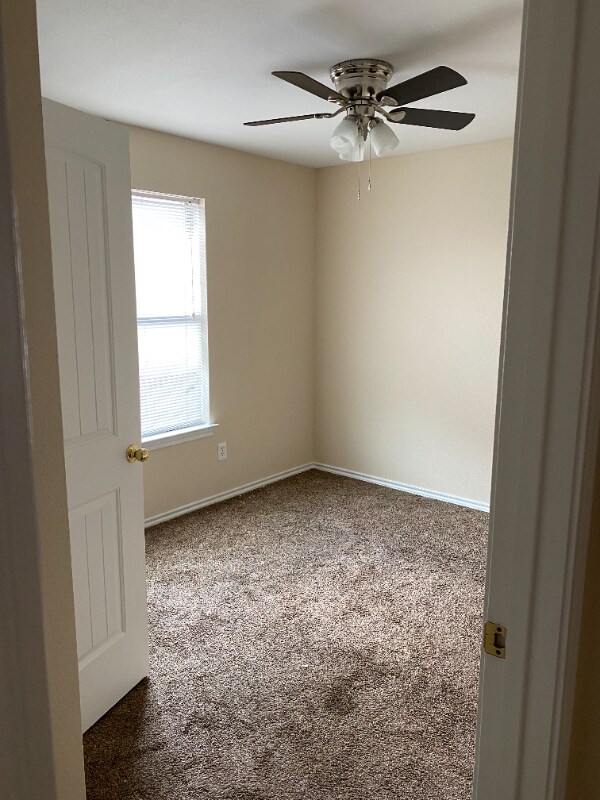 Building Photo - 108 N 6th St