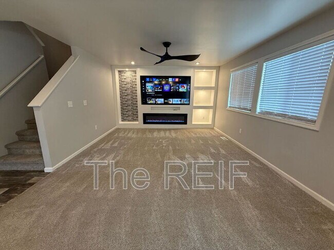 Building Photo - 4477 Soya Ave