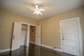 Building Photo - 1727 Nolan St