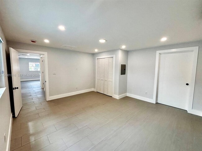 Building Photo - 130 W 57th St