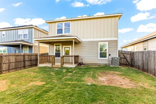 Building Photo - "Spacious 4-Bedroom Retreat with 3 Full Baths in San Antonio – Your Perfect 2029 Sq Ft Sanctuary!"