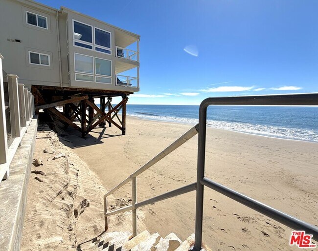 Building Photo - 22626 Pacific Coast Hwy