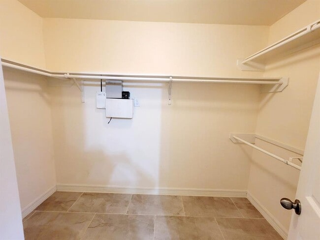Building Photo - 9018 Pecos Rose Ln