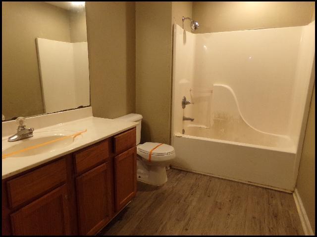 Building Photo - 3219 Ludwig St