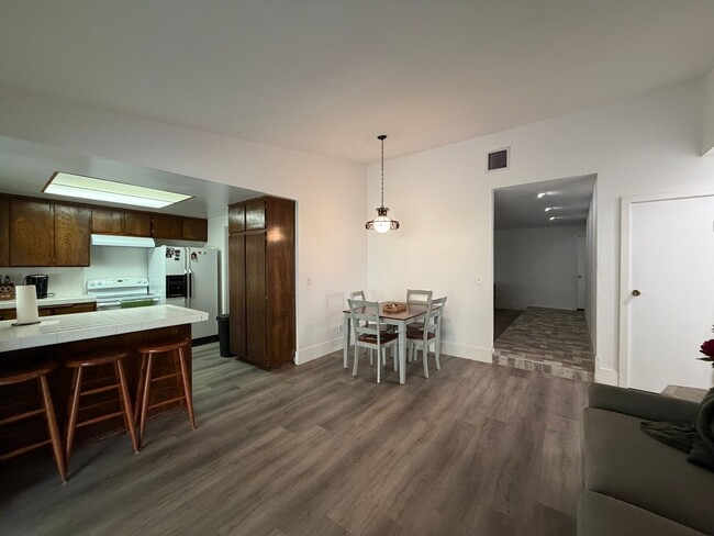 Building Photo - 3668 28th St E