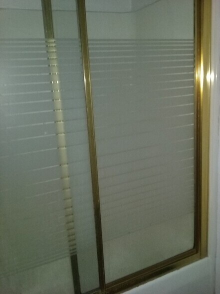 Building Photo - 197 Acorn St