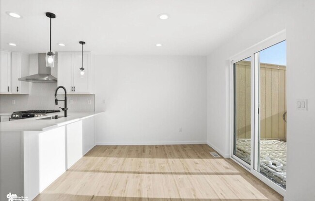 Building Photo - 336 Ashbrook Dr