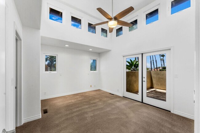 Building Photo - 4870 Santa Cruz Ave