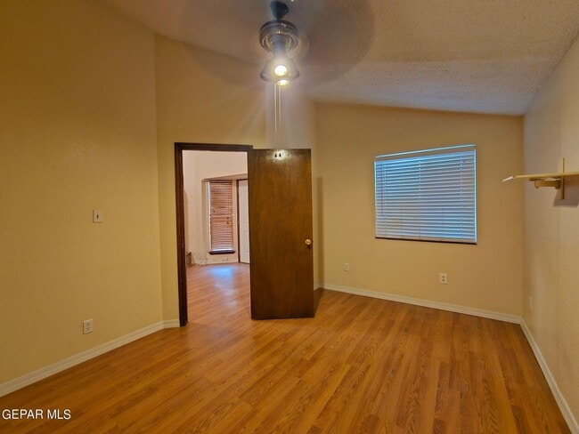 Building Photo - 846 El Arco Dr