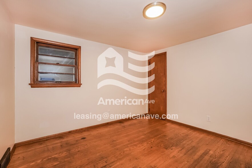 Building Photo - 1217 Homewood Ave SW