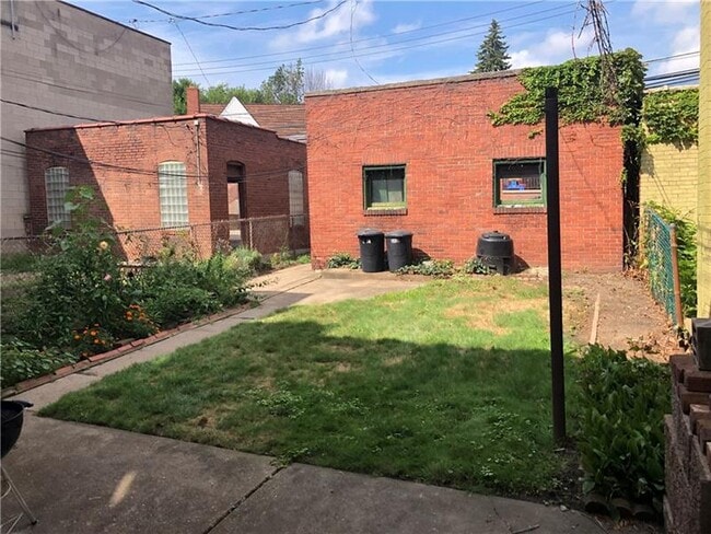 Building Photo - 5127 Liberty Ave