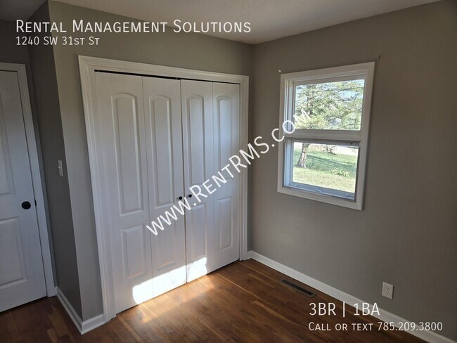 Building Photo - 1240 SW 31st St