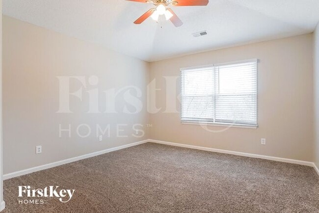 Building Photo - 5001 Trellis Ct N