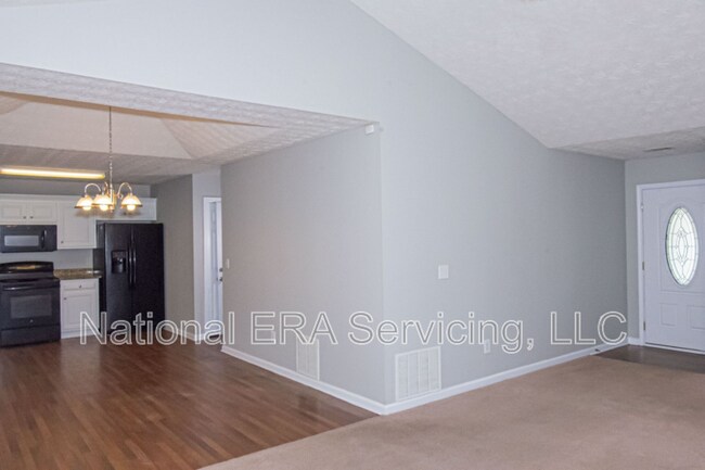 Building Photo - 65 Weldon Pl