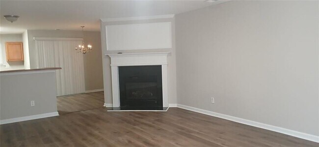 Building Photo - 757 Crestwell Cir