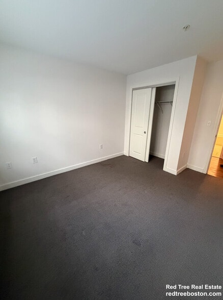 Building Photo - 10 Myrtle St