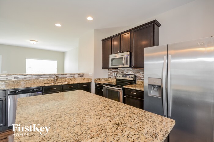 Building Photo - 121 Siena Dr