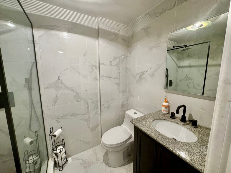 Building Photo - 3444 Rosefield Dr