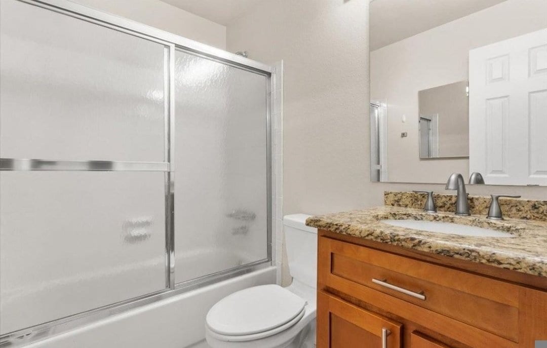 Building Photo - 61 S Sable Blvd