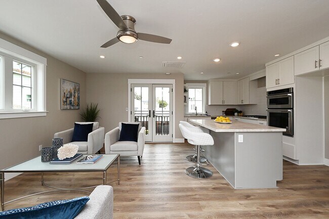 Building Photo - Beautiful Newer Home at Downtown Pleasanton!