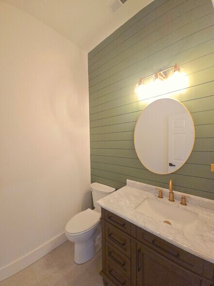 Building Photo - 1207 Lee St