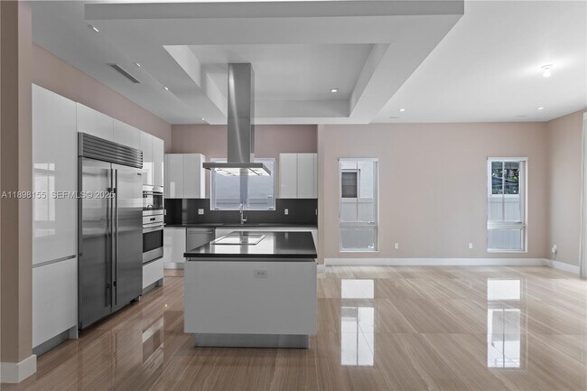 Building Photo - 8415 NW 34th St