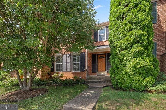Primary Photo - 7252 Greentree Rd