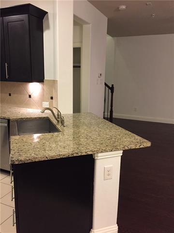 Building Photo - 409 Busher Dr