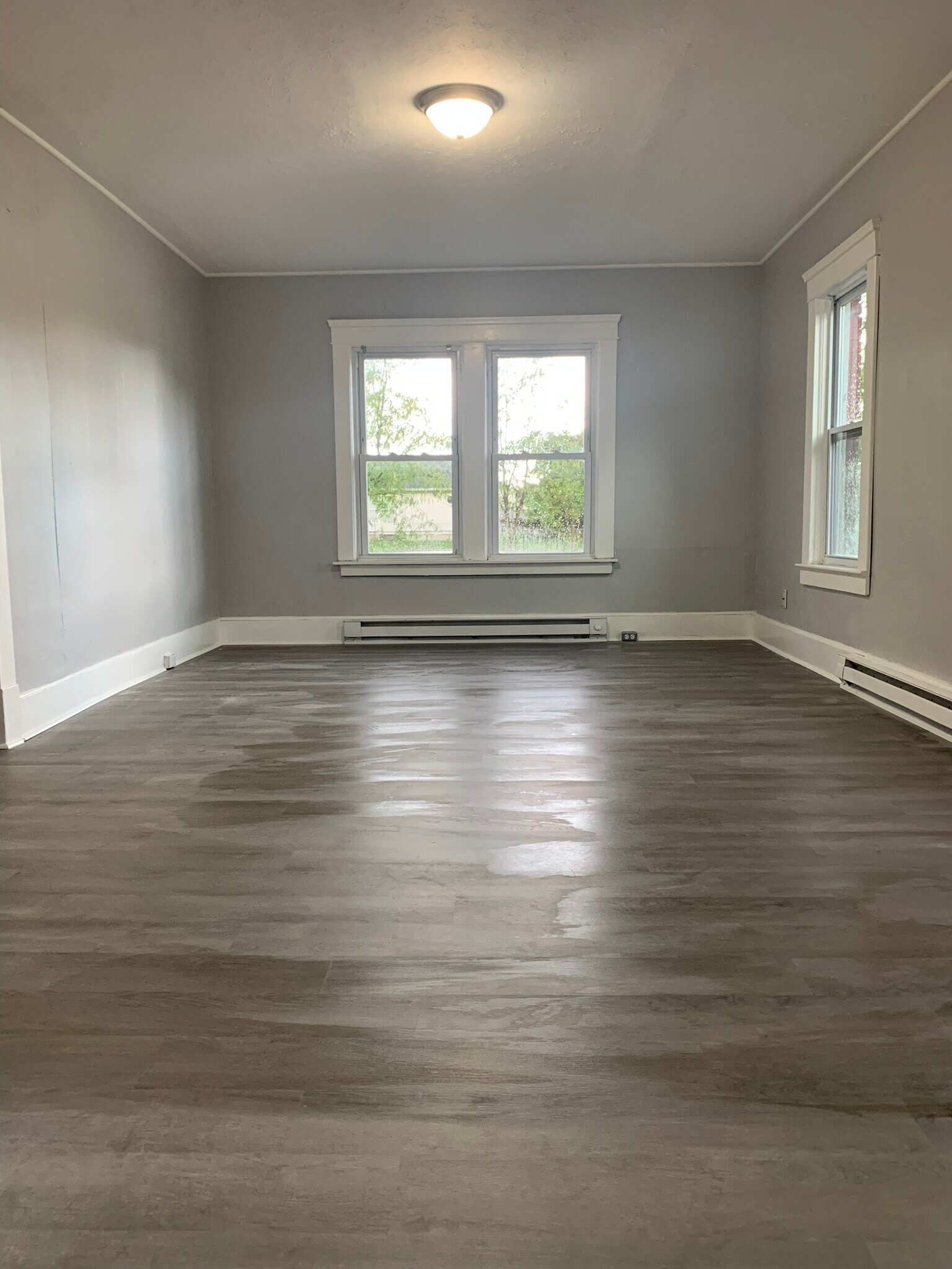 Building Photo - 2831 Globe Ave