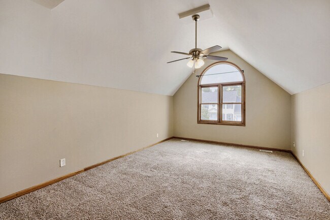 Building Photo - 2805 Breckenridge Cir