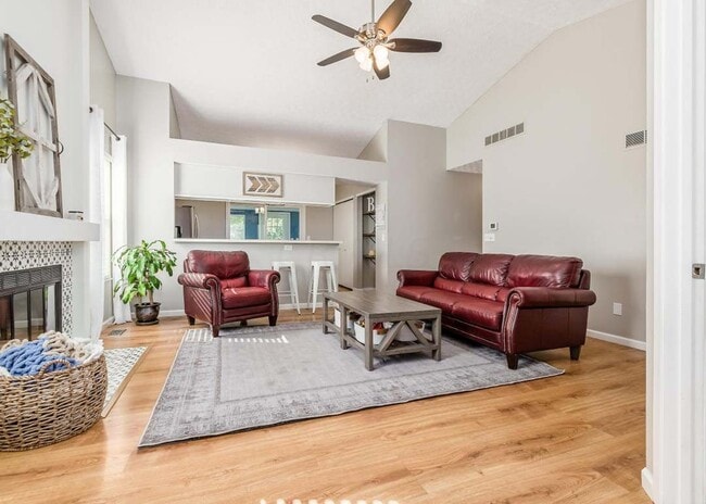 Building Photo - 3539 Westbay Dr