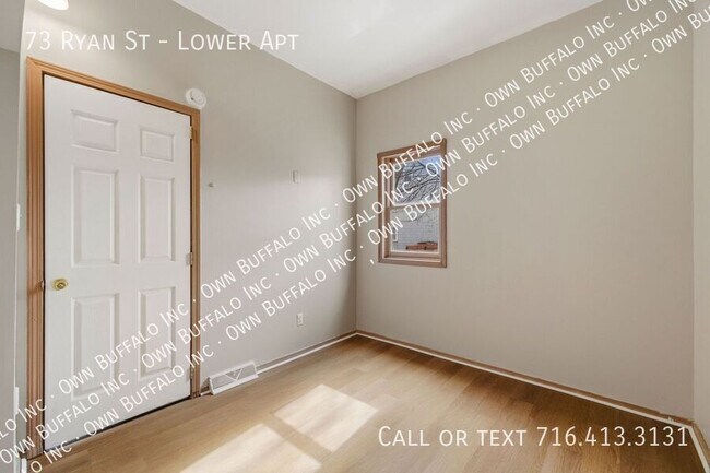 Building Photo - 73 Ryan St