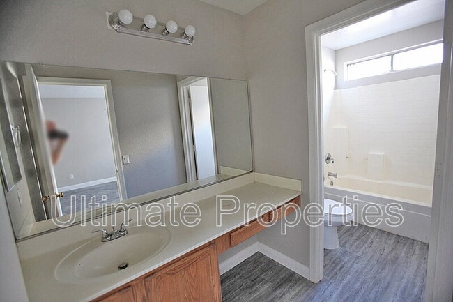 Building Photo - 12301 W Columbine Dr