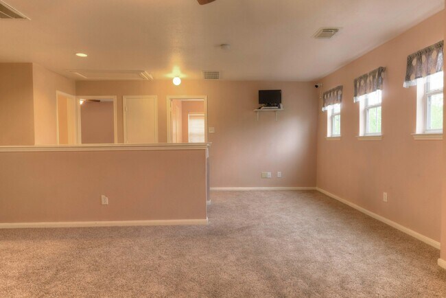 Building Photo - 18203 Fair Grange Ln