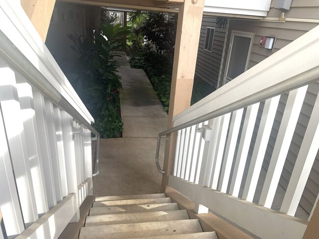 Building Photo - Kahului Ikena Unfurnished  2BR/2BA Unit Available