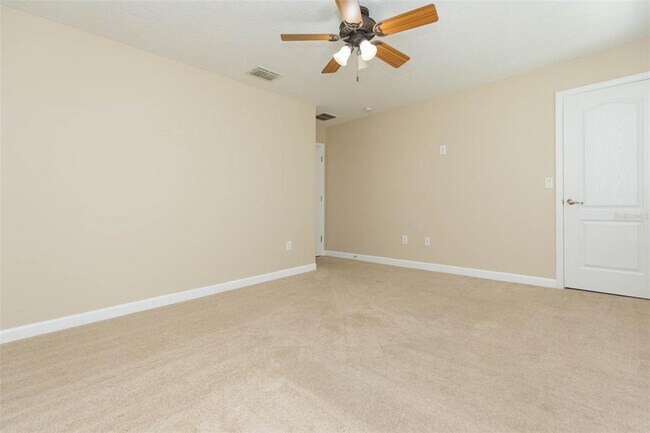 Building Photo - 20101 Oakflower Ave