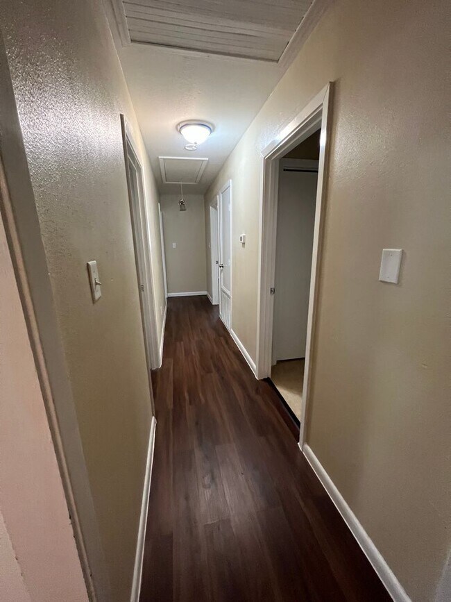 Building Photo - Spacious 3 Bed / 1 Bath Home with a Large Backyard – Port Arthur, TX