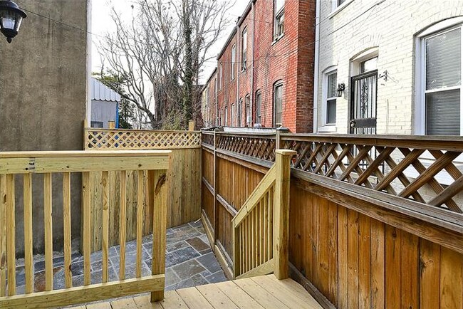 Building Photo - 21 Rhode Island Ave NW