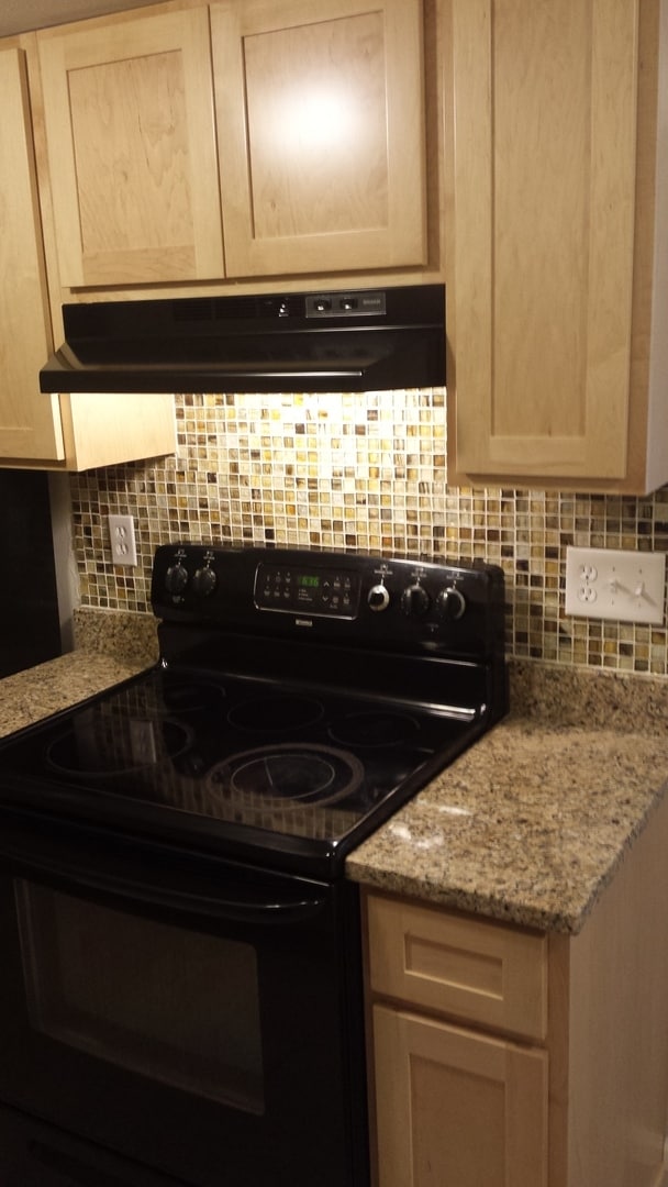 Building Photo - AMAZING 3 Bed 2 Bath Townhome in Lafayette- Available August 10th