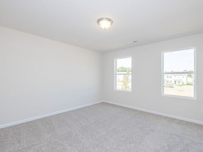Building Photo - 241 Century Dr