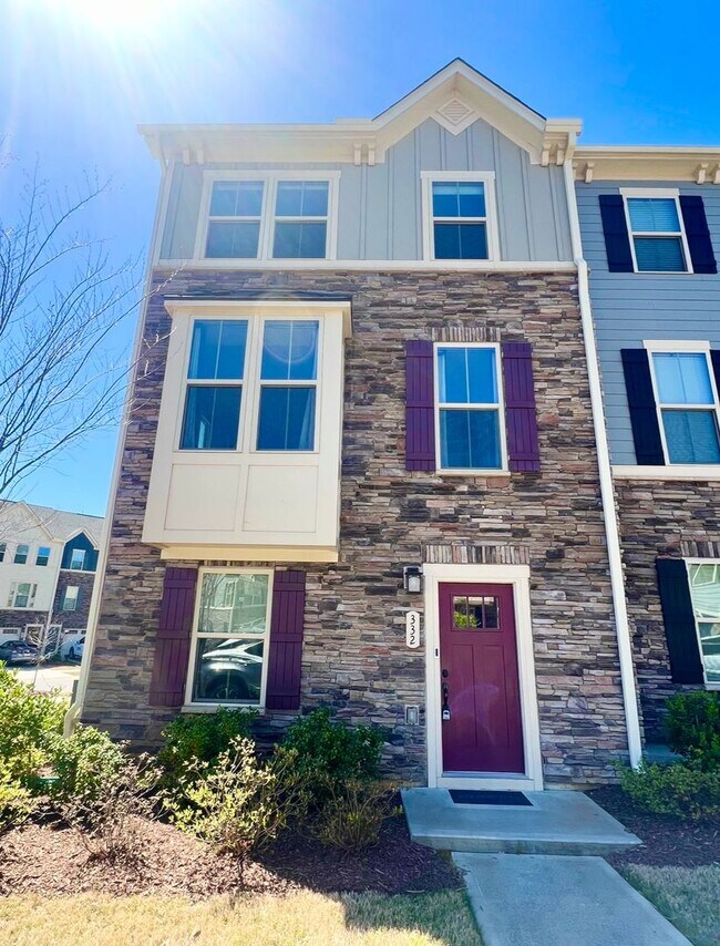 Primary Photo - Beautiful End-Unit Townhome
